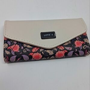 NEW  Love Cream and Multicolor Women's Wallet.    Size 7.5"×4"